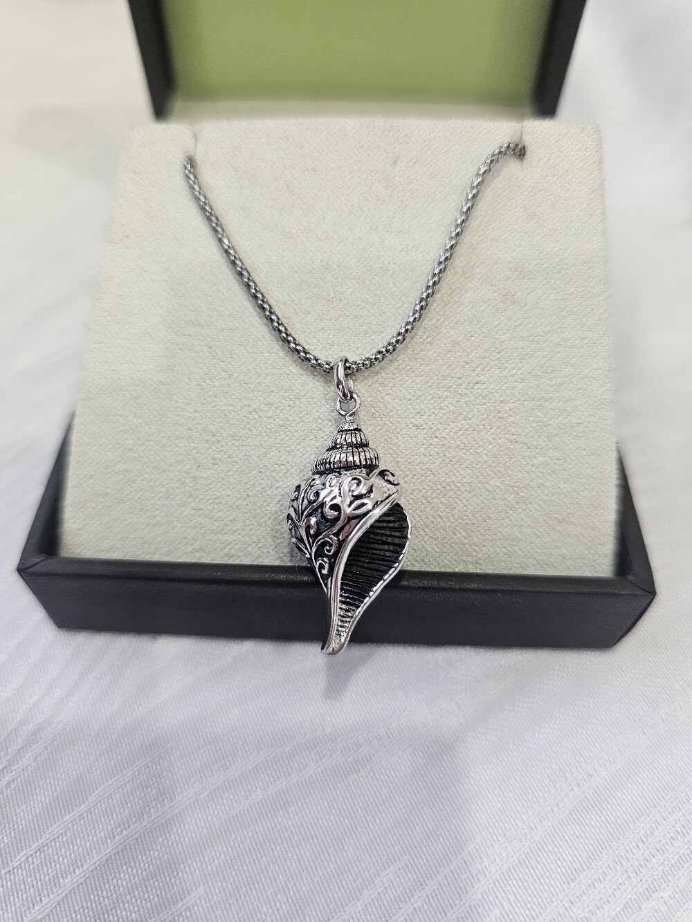 Sterling Silver Shell Pendant Necklace - Sterling